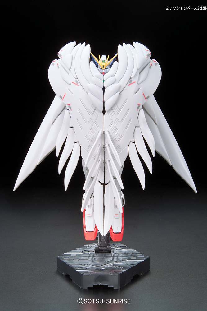RG GUNDAM WING ZERO EW 1/144
