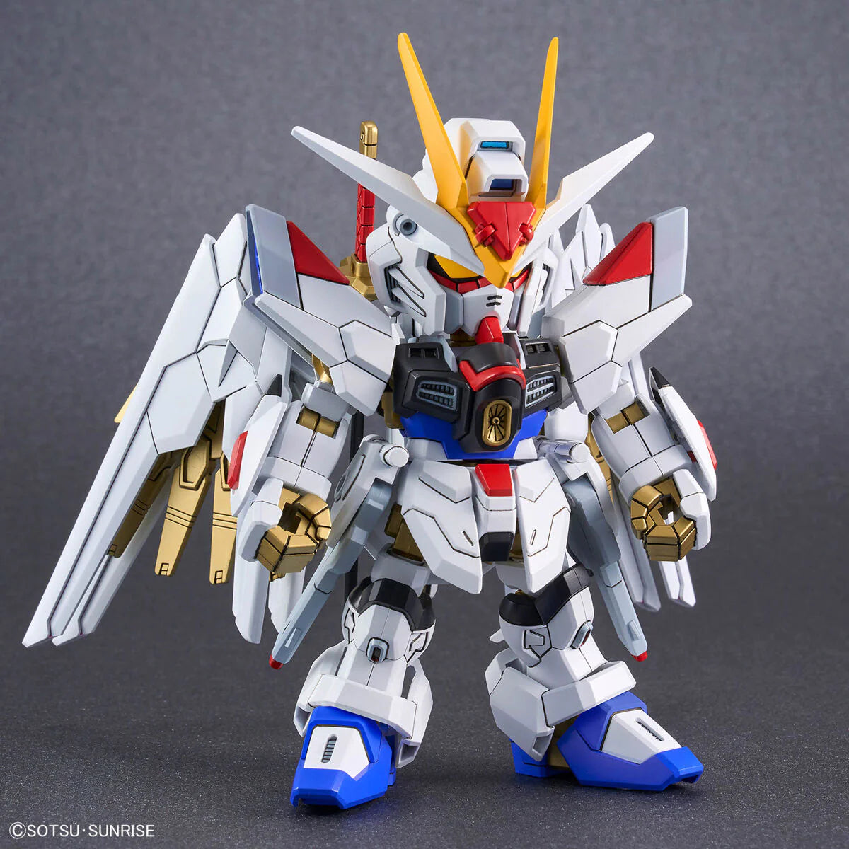 SD CROSS SILHOUET GUNDAM MIGHTY STRIKE FREEDOM