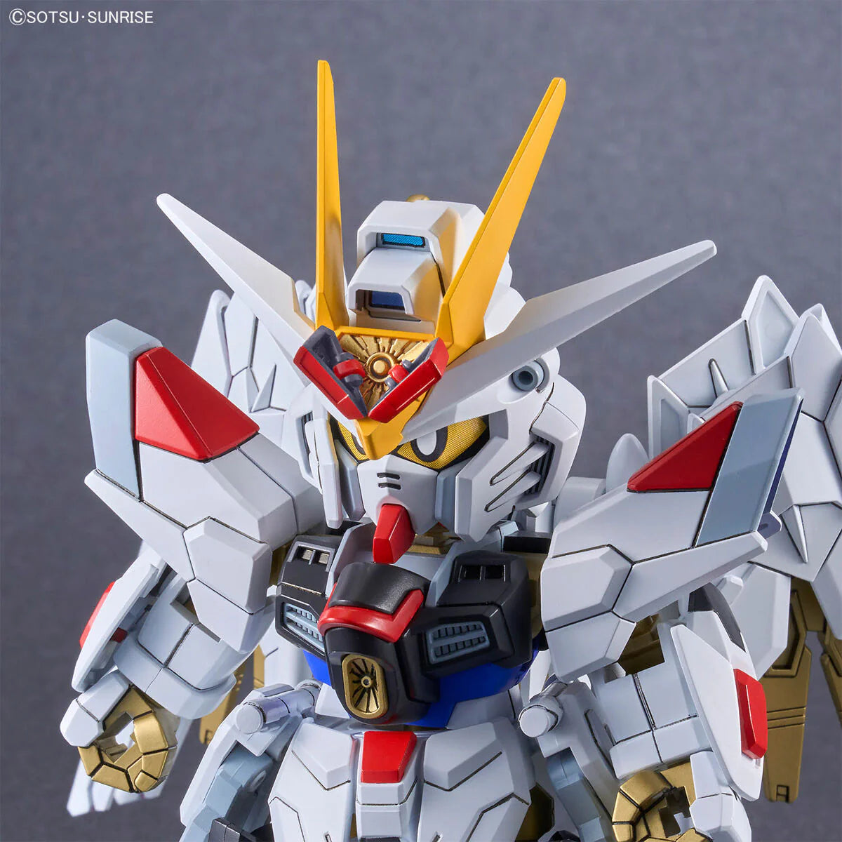 SD CROSS SILHOUET GUNDAM MIGHTY STRIKE FREEDOM